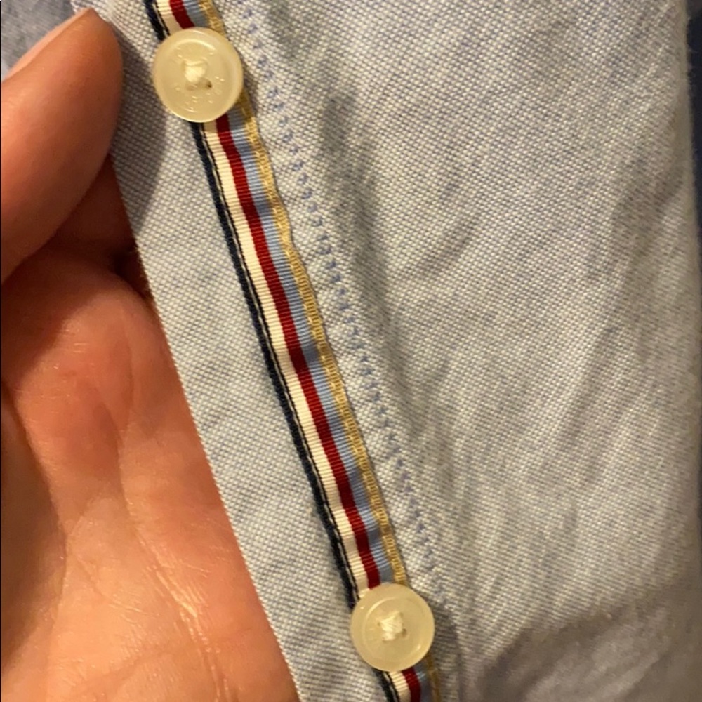 tommy hilfiger button down - Picture 3 of 4